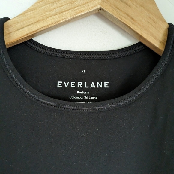 EVERLANE The Perform Workout Yoga Stretch Crop Tank Black NEW Size XS - Picture 3 of 6